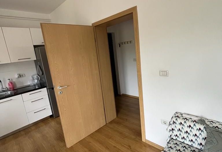 Apart bloc nou etaj 1, Complex -Judetean +loc parcare - Poză 20