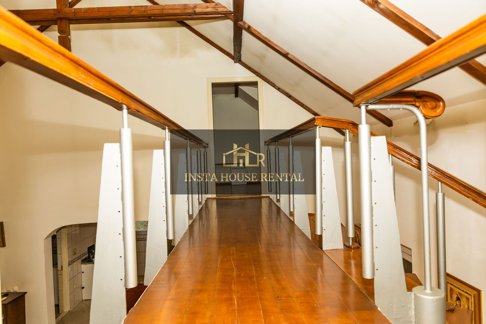 Casa cu teren 1000mp Ciolpani - Poză 19