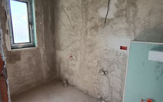 Case pe parter Tunari, zona linistita, curte MARE 350m - Poză 13