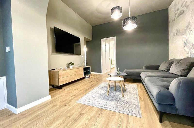 Elegant, finisaje premium, locație deosebita - 3 camere  în Bălcescu - Poză 8