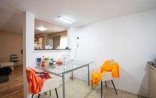 Casa 5 camere in Rogerius, la bulevard, cu acces auto - Poză 3