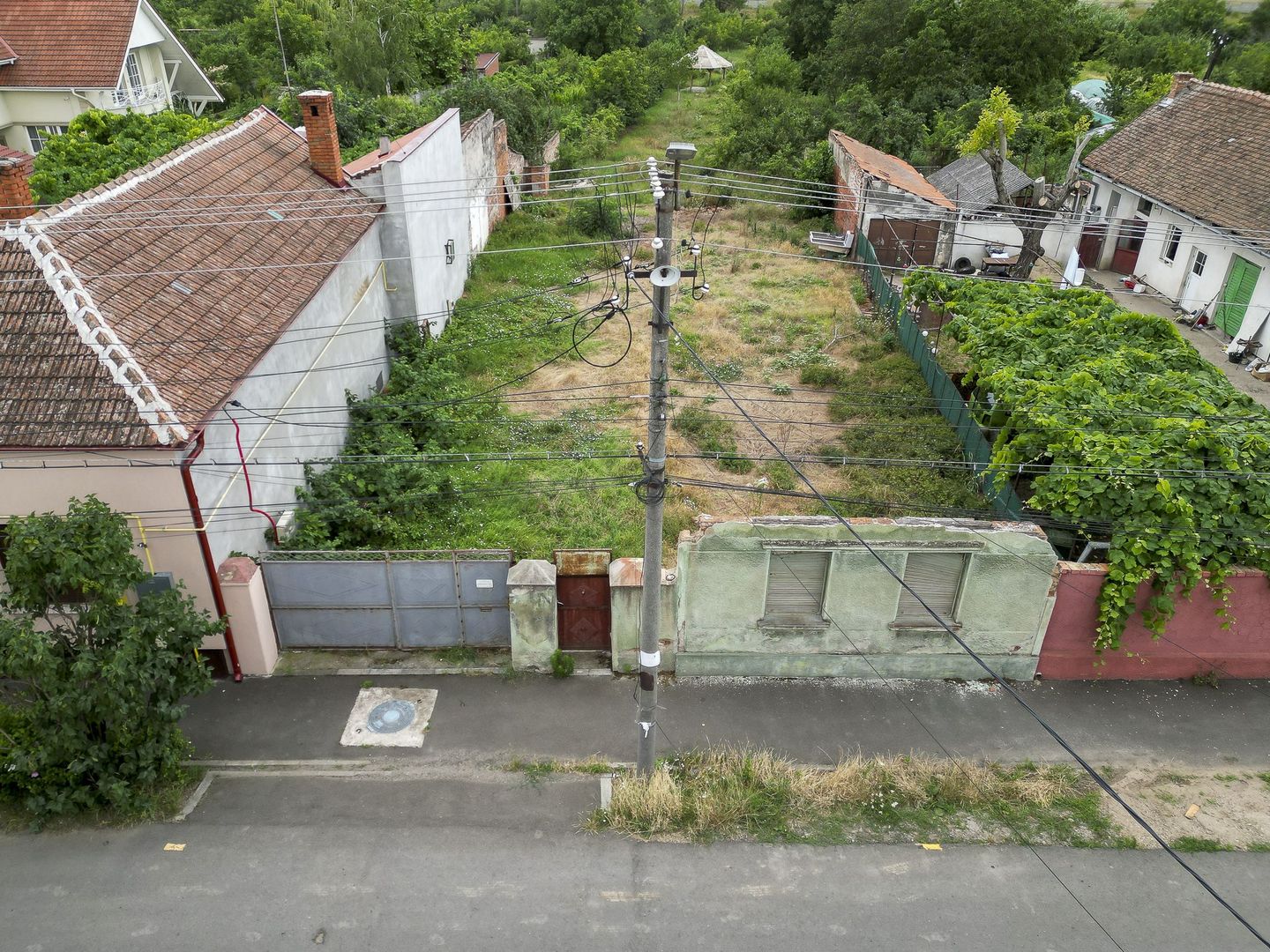 Teren intravilan 2311mp, 35 euro mp - Poză 2