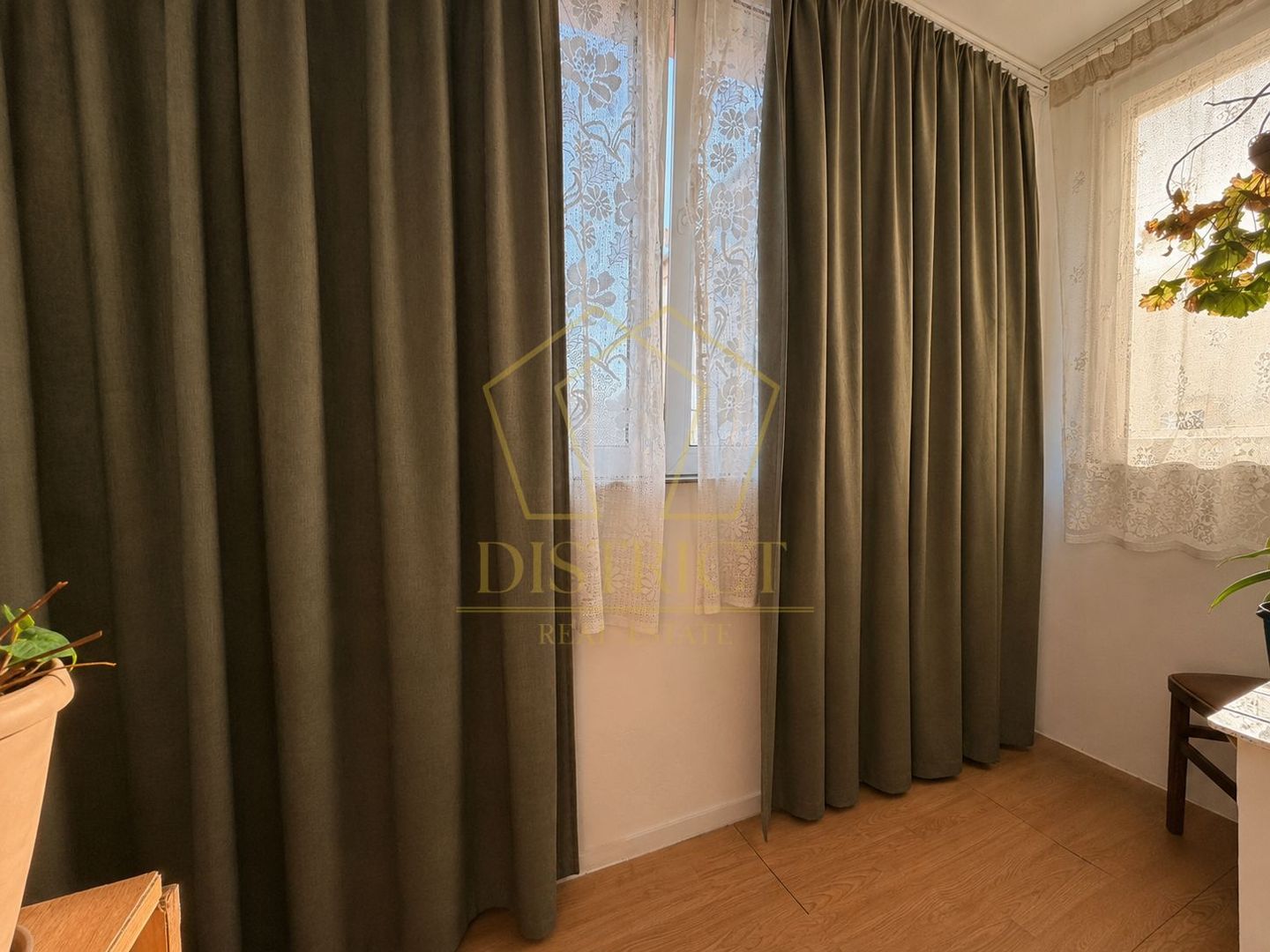 Apartament decomandat cu 4 camere, etaj 1 | Lipovei - Poză 8