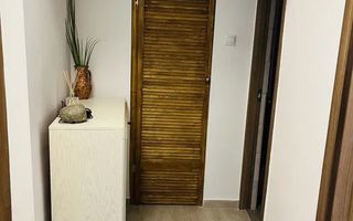 Apartament 3 camere Podul de Fier 700 Euro - Poză 6