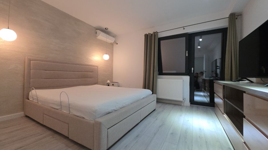 Casă de vânzare mobilata complet 6 camere, 325 mp construiți Aviației - Poză 9