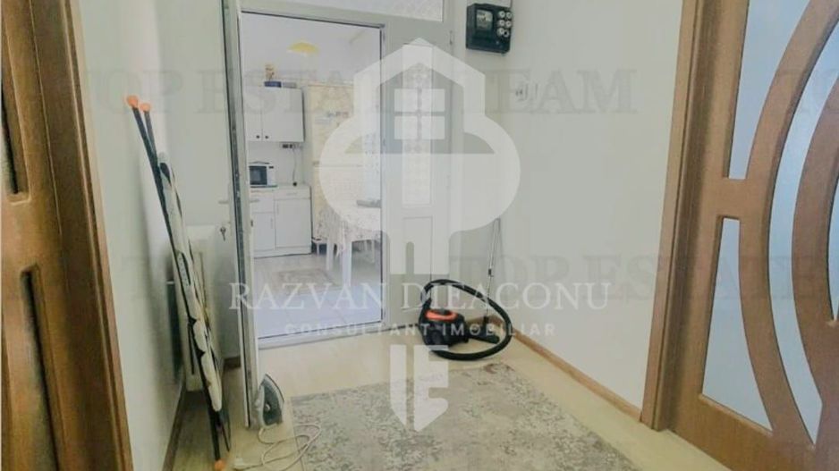 Casa in centrul Constantei - Poză 16