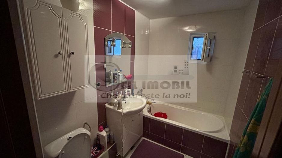 Apartament 4 camere decomandat 2 bai 79mp Nicolina-Frumoasa - Poză 3