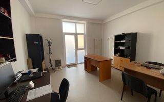 Spatiu birou - Poză 20