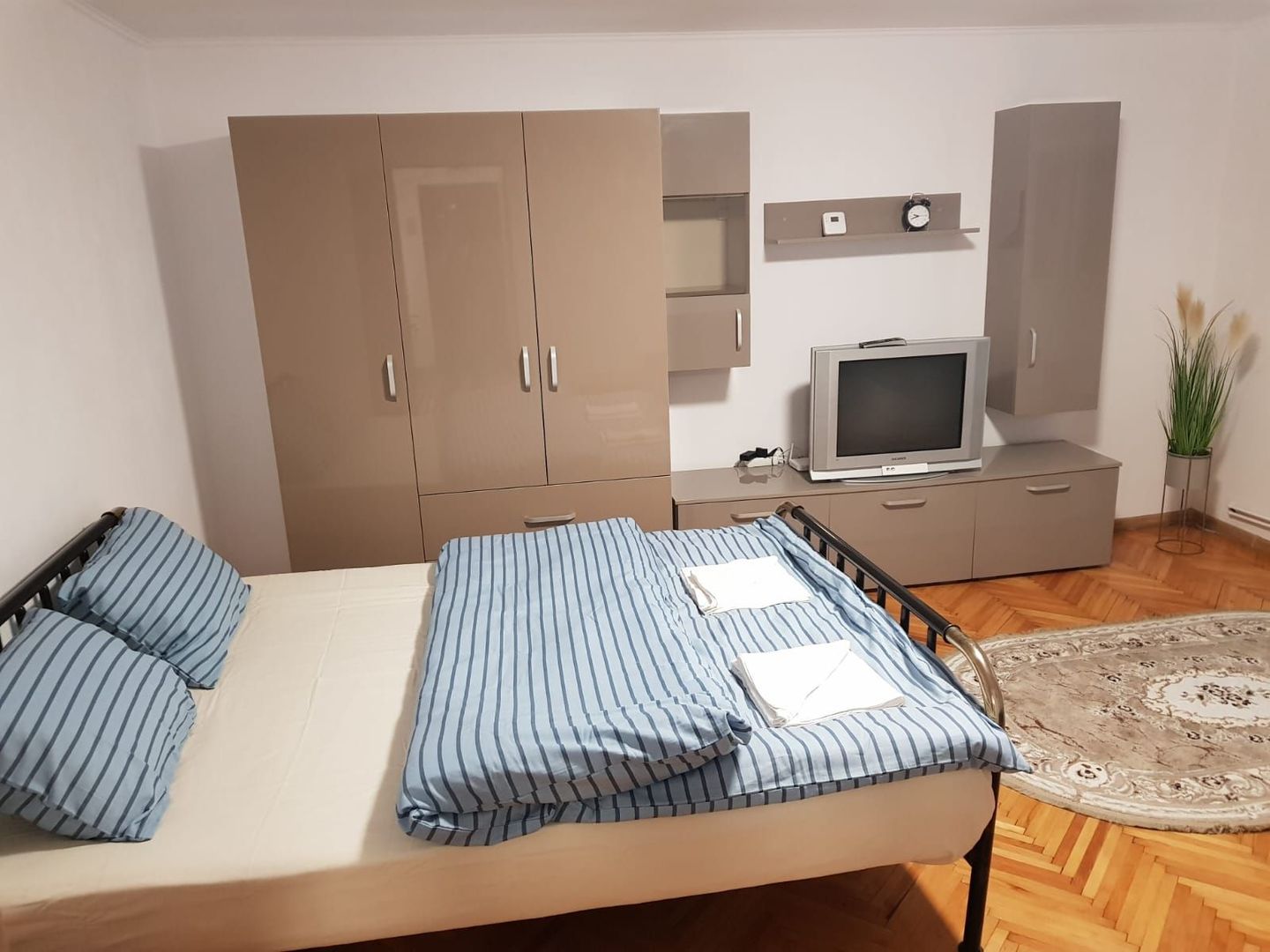 Freidorf | 1 Camera | Mobilaaat si utilat | Centrala proprie. - Poză 1