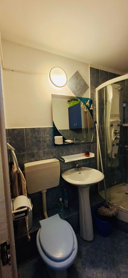 Garsoniera mobilata, bloc 1981, Bld. Chisinau- Basarabia - Poză 7