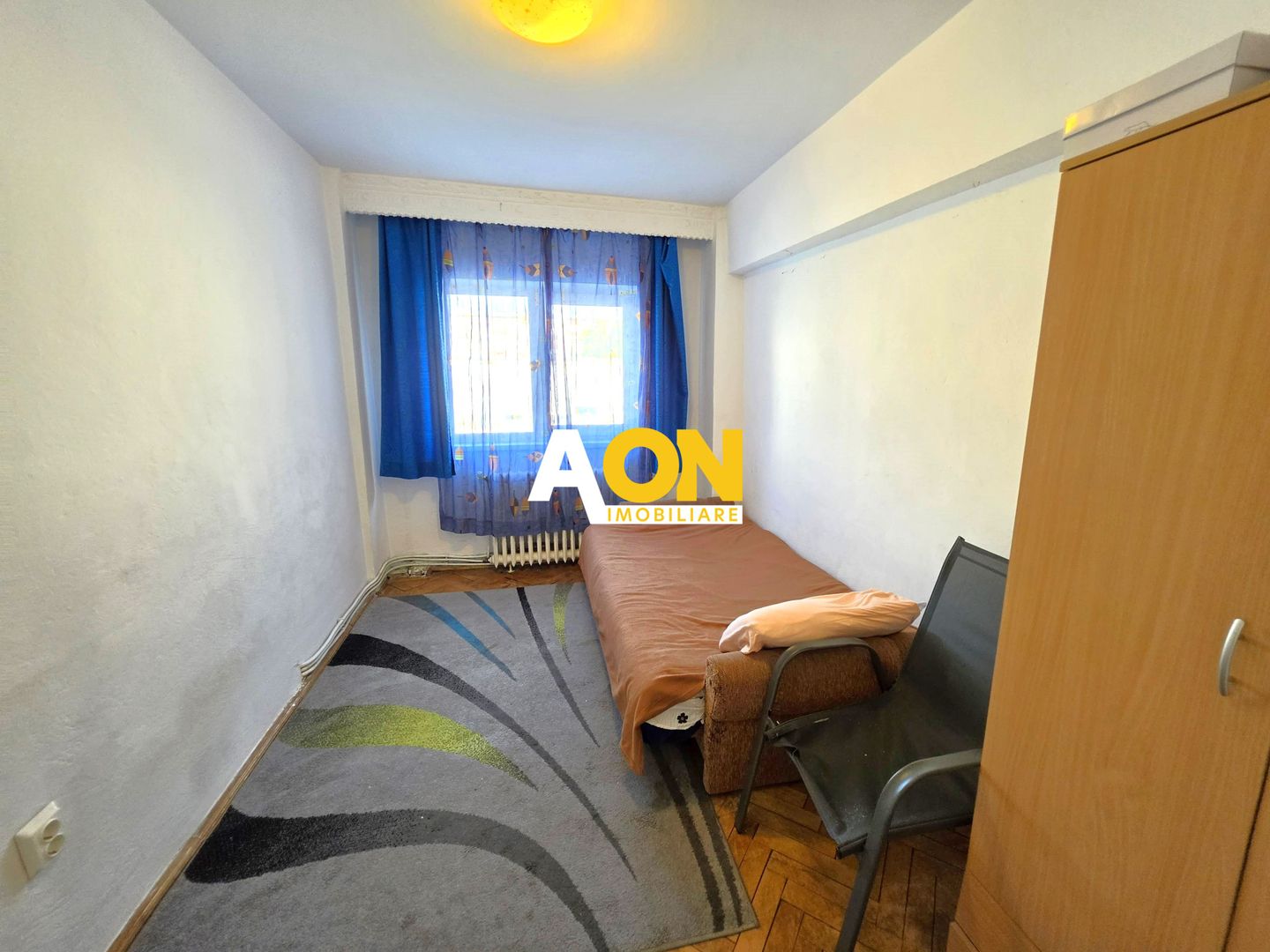 De vanzare apartament 3 camere, etaj 1, Cetate - Poză 9