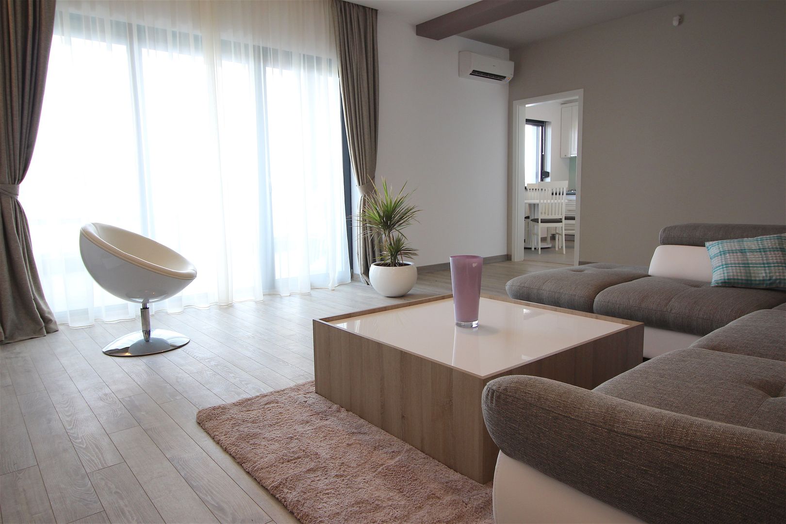 Apartament cu 3 camere de închiriat în zona Nord - Poză 5