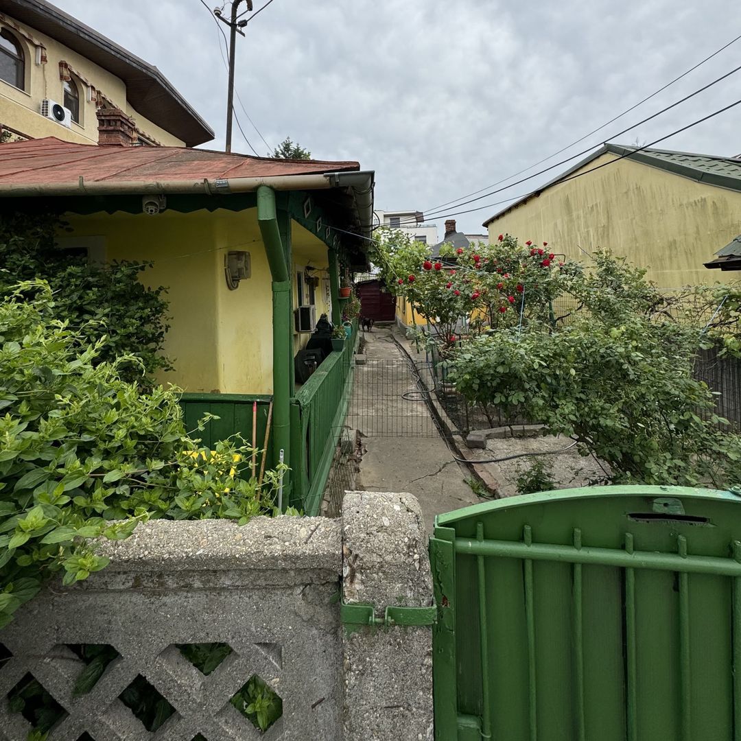 Casa cu teren zona Mărțișor langa parc Lumea Copiilor Brâncoveanu - Poză 3