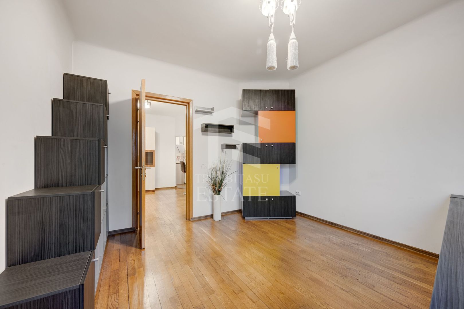 2 Apartamente  in Vila 5 Cam Metrou Basarab Gara de Nord - Poză 11