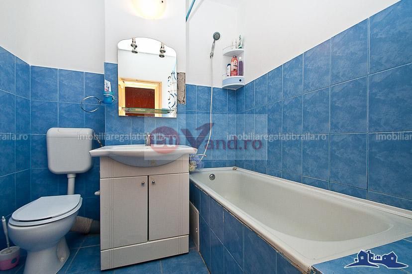 De inchiriat apartament cu 2 camere, Piata Centrala, 345 euro - Poză 4