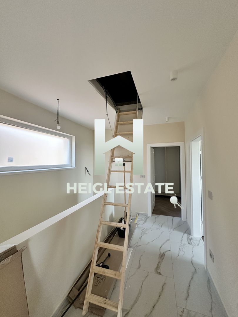 Duplex cu 4 camere separat prin camera tehnica - Poză 7