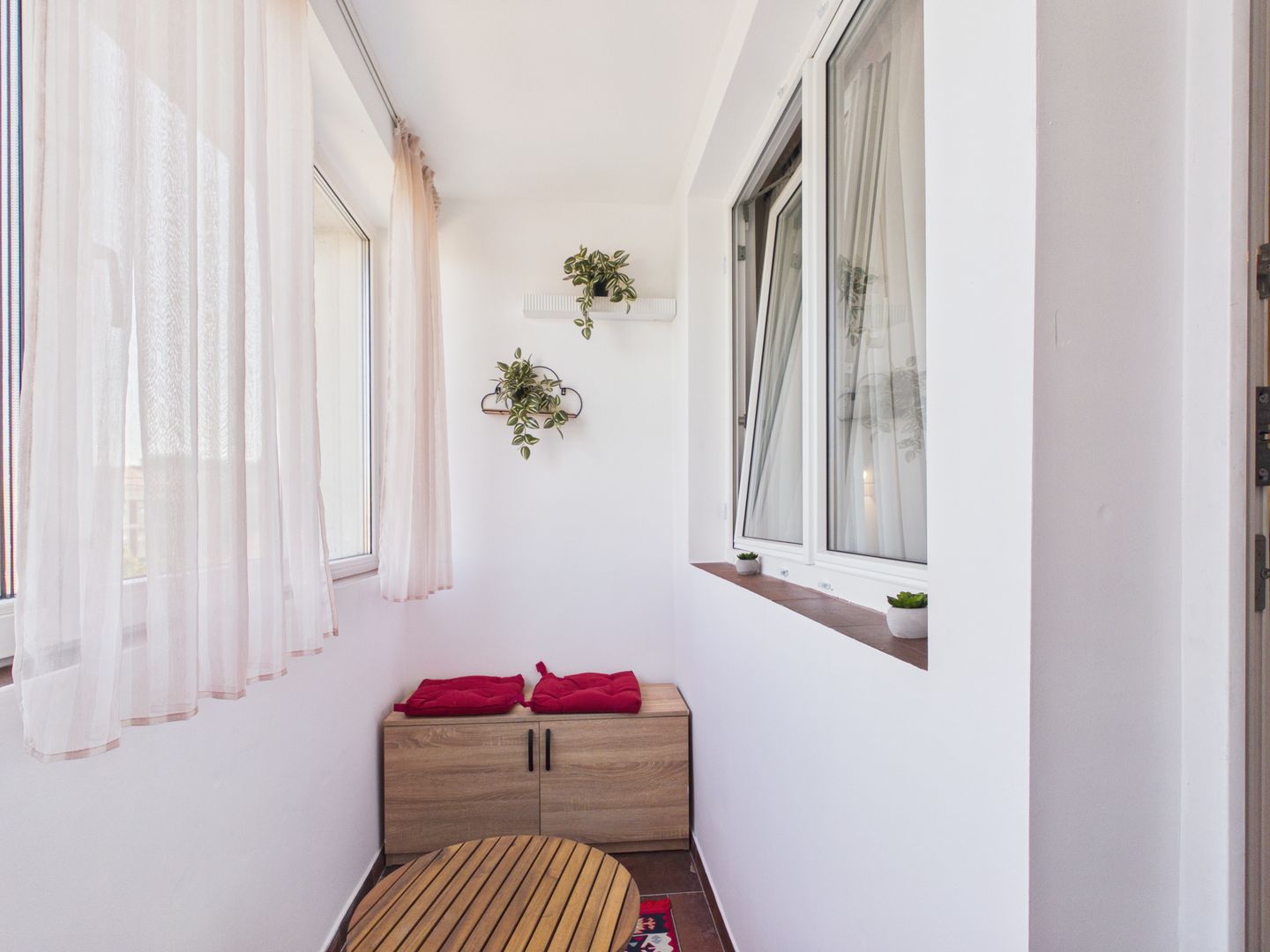Apartament 2 camere cu loc de parcare 2 minute Metrou Tineretului - Poză 14