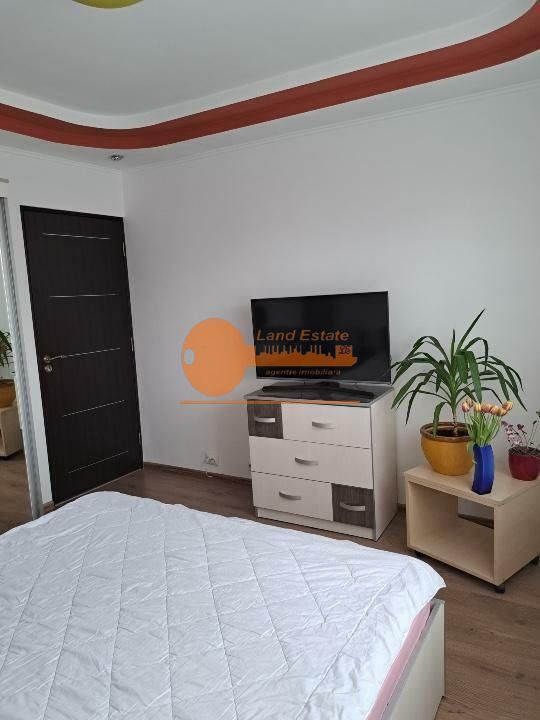 4 camere 13 septembrie - 1988 - Poză 5