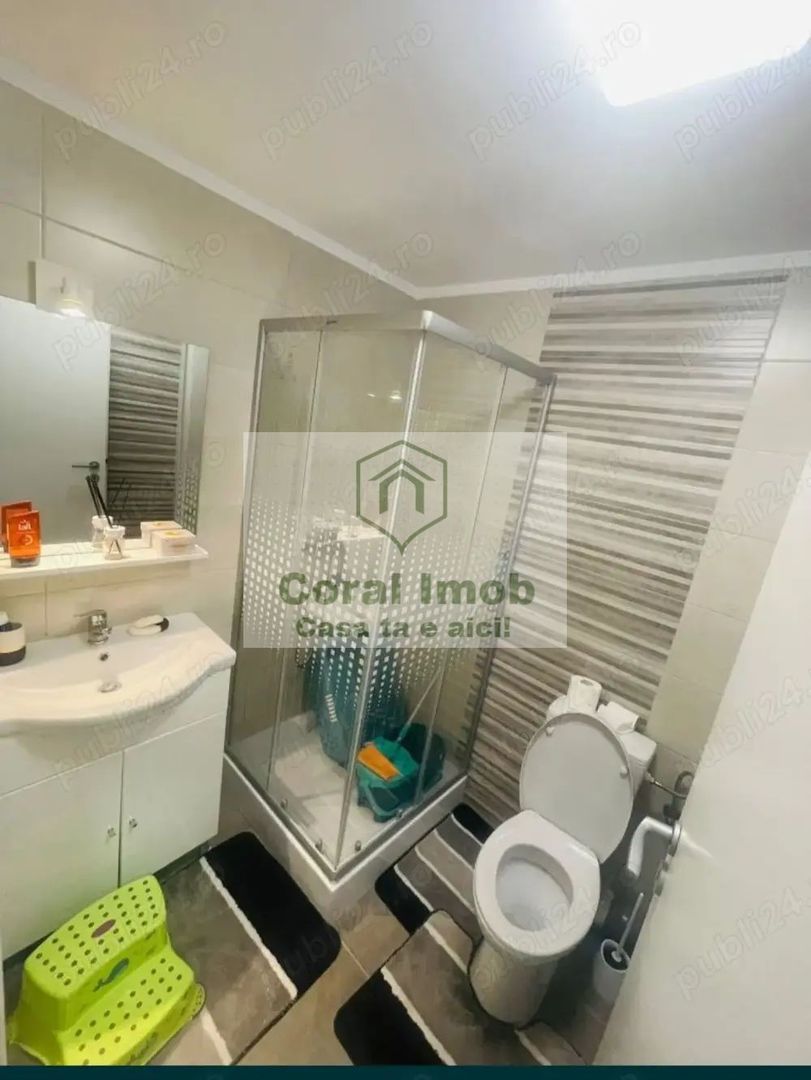 Vand apartament 3 camere - Poză 3