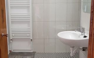 2 camere modificate in 3, etaj 2/4, centrala, Rovine - 115 000 Euro - Poză 5