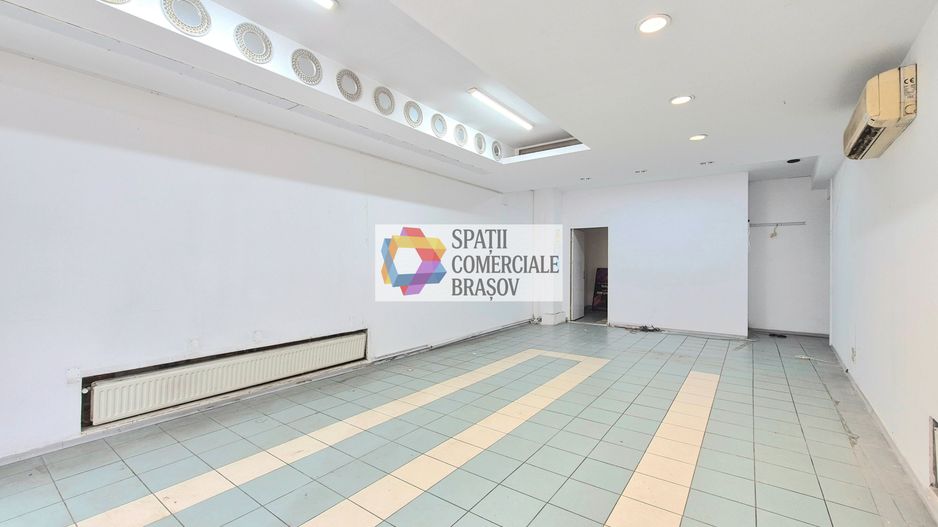 Spatiu comercial ultracentral cu vad- 50 mp - Poză 2