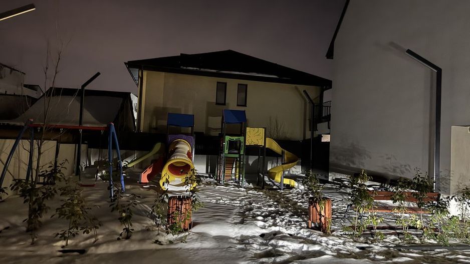 Casă modernă cu 3 dormitoare și 3 băi, Cartier nou zona linistita - Poză 8