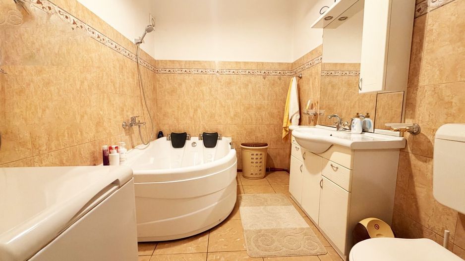 Apartament ultracentral 2 camere și acces pietonal din două străzi - Poză 6