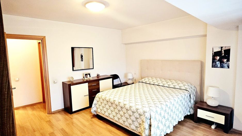 De vanzare Apartament 4 camere ULTRACENTRAL Piata Unirii, Bucuresti - Poză 1
