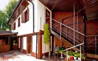 Vanzare vila clasica amenajata in stil Baroc situata in Galati - Poză 9