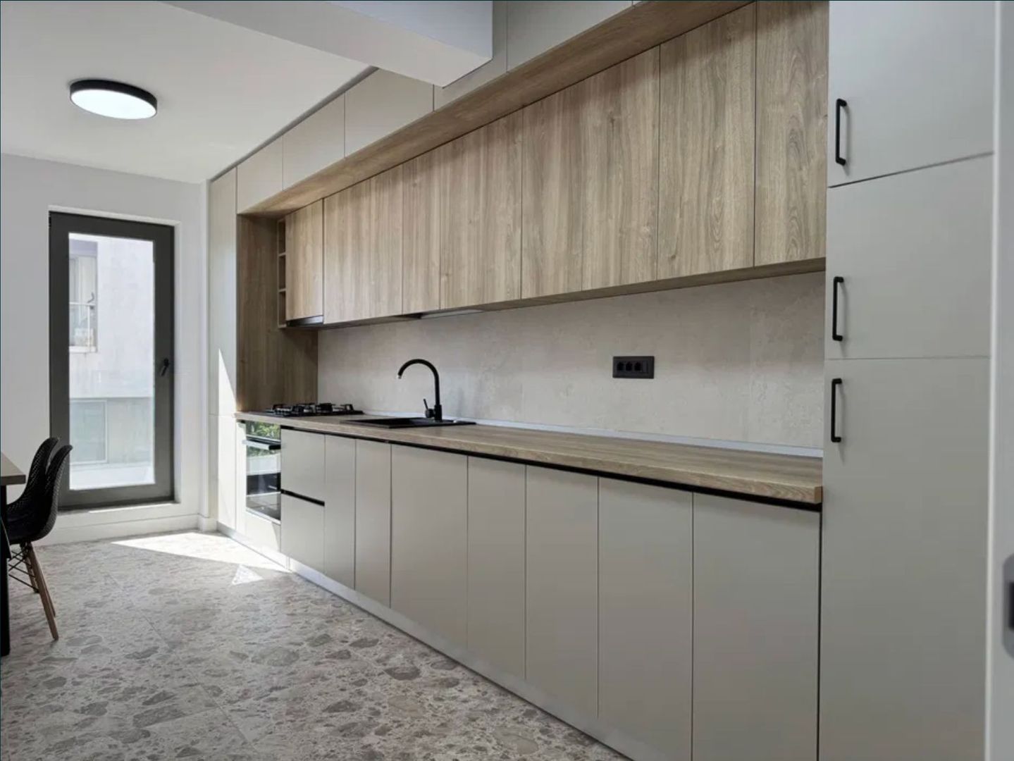 AP. 2 CAMERE 13 SEPTEMBRIE, CENTRALA PROPRIE, LOC PARCARE, MODERN - Poză 1