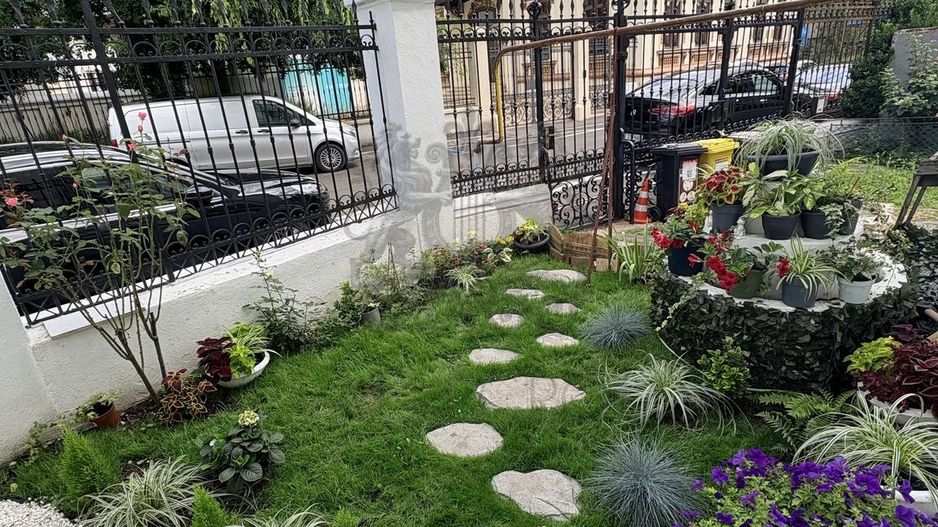 Apartament in vila interbelica |  Coposu  | 4 camere | Superb - Poză 2