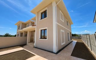 Duplex despartit prin camera tehnica! 5 camere, 3 bai. - Poză 5