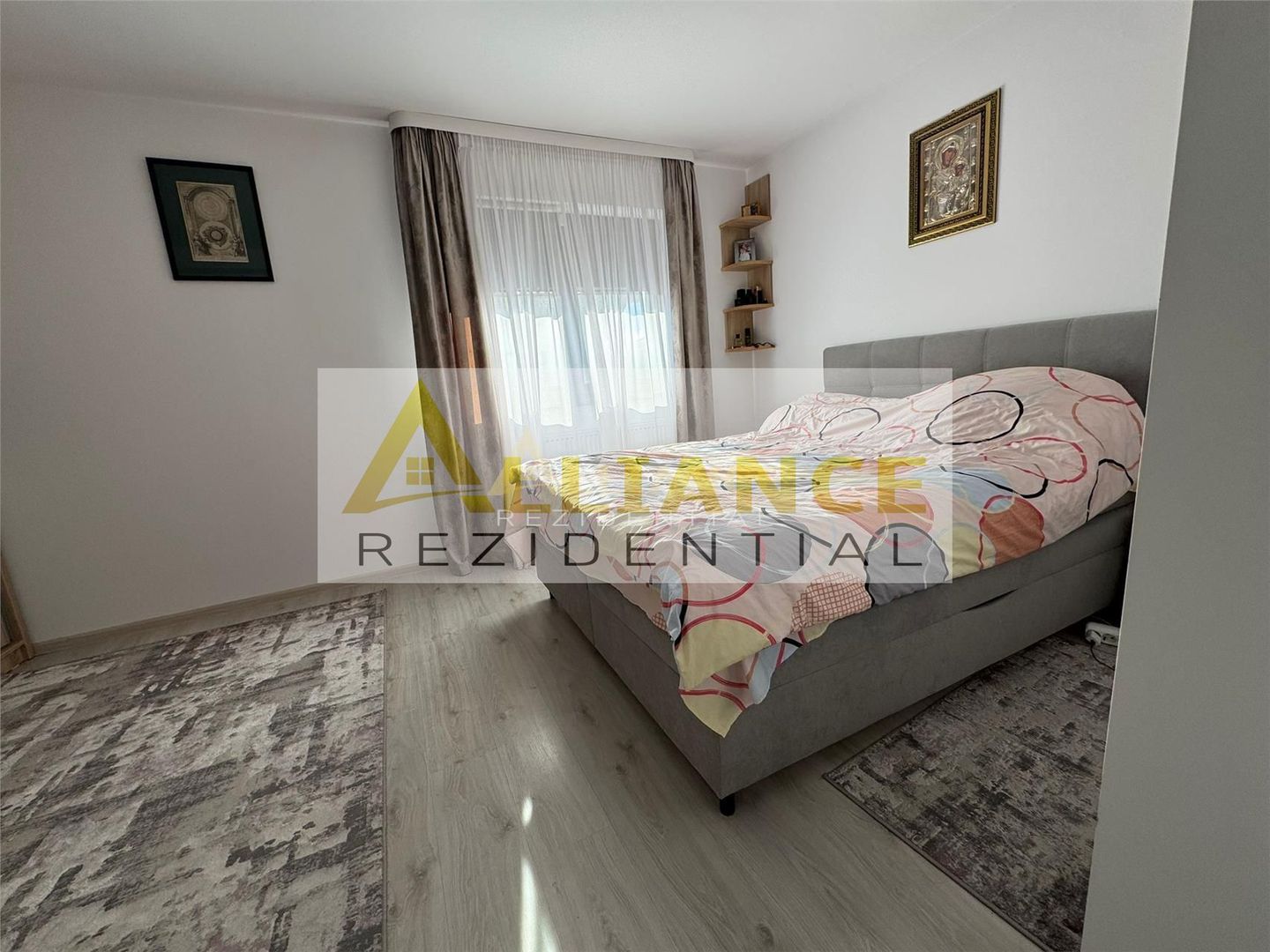 TREND RESIDENCE Vila P+1+M 4 camere 2 bai 120 mpu - Poză 5