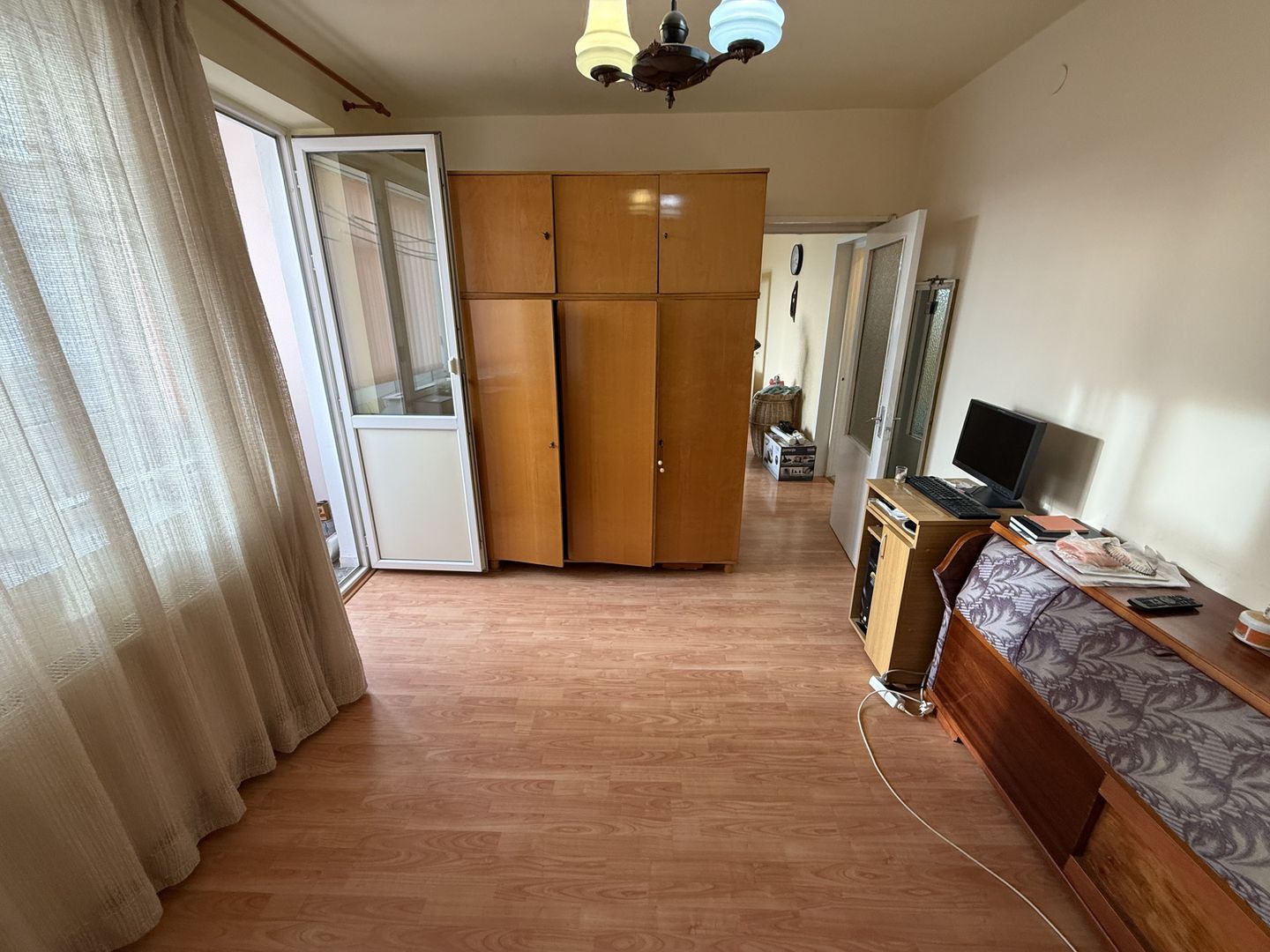 Apartament 3 camere 60 mp etaj 2 - Campina ,langa OMV - Poză 12