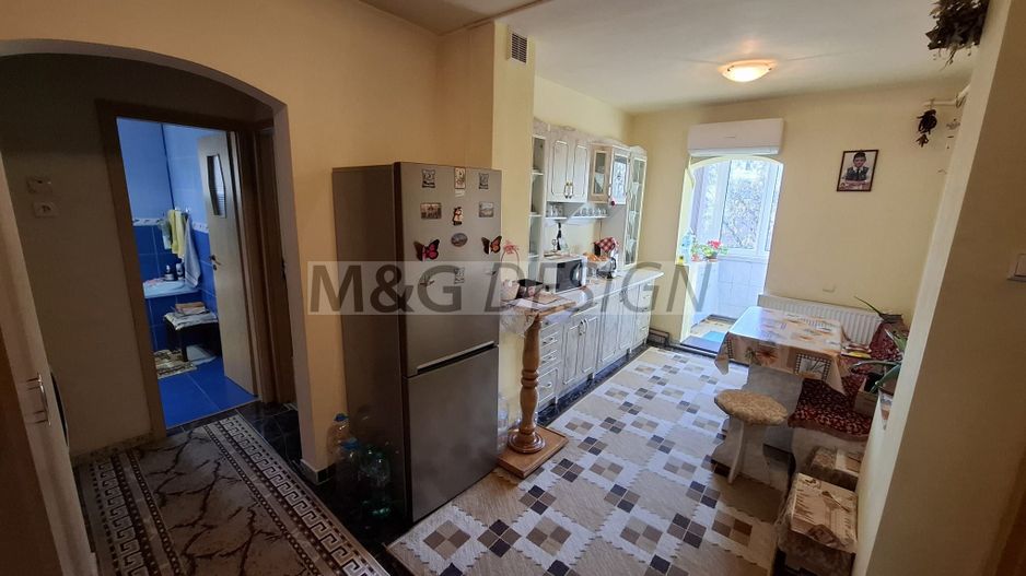 Aradului, 2 camere decomandate, et 3, centrala proprie - Poză 1