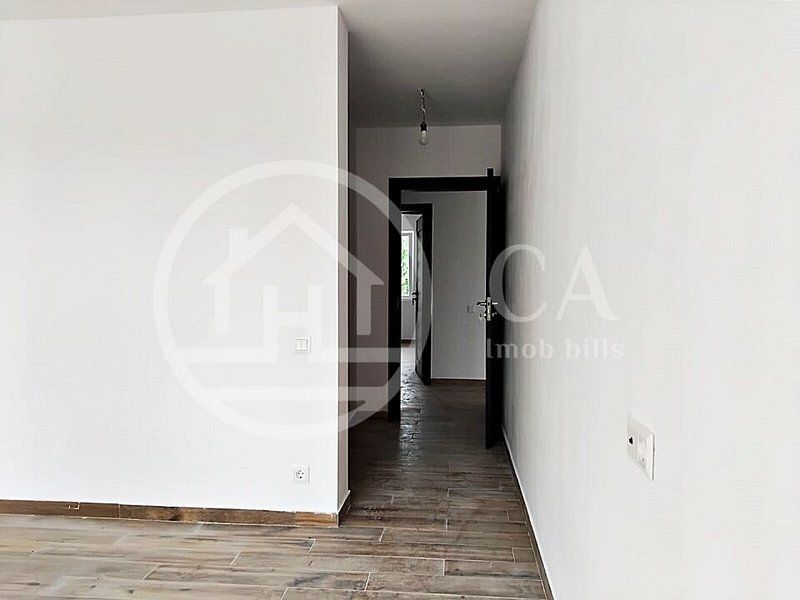 Casa de vanzare cu 4 camere in zona Matei Corvin, Oradea - Poză 8