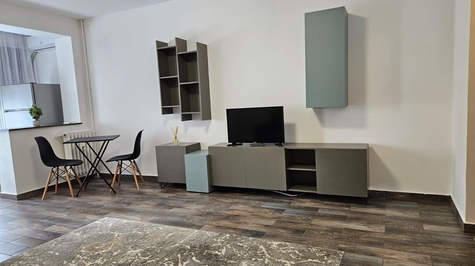 Garsoniera - Dristor - Poză 1