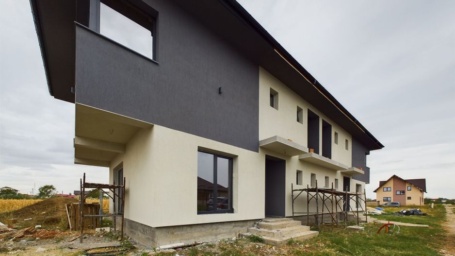 Casă Nouă, Proiect Contemporan în Domnești Clinceni - Poză 2