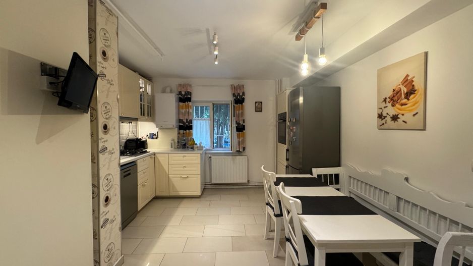 4 camere- DECOMANDAT | AVIATIEI - Poză 16