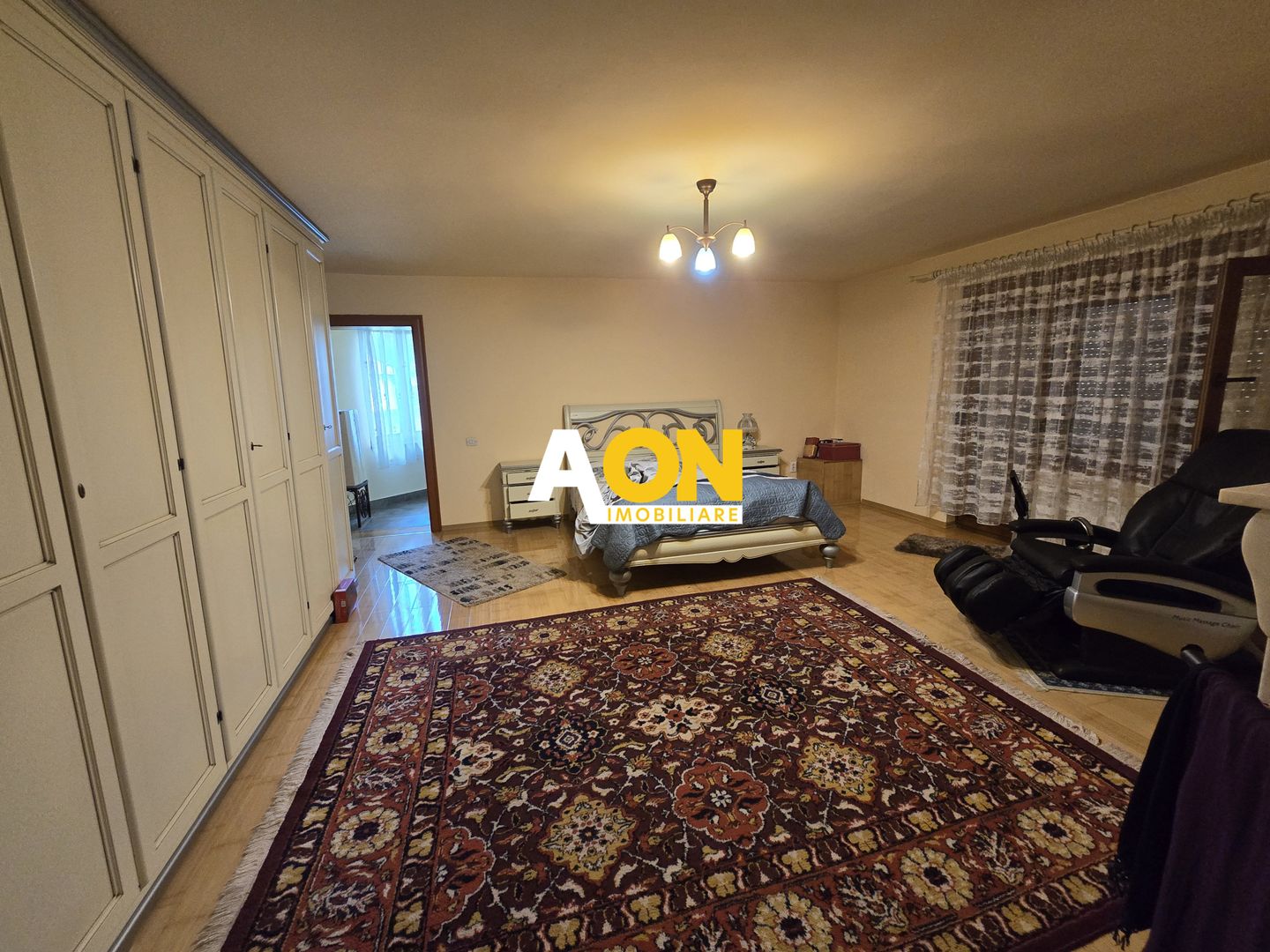 Vila cu 6 Camere,  Zona Centrala - Poză 14