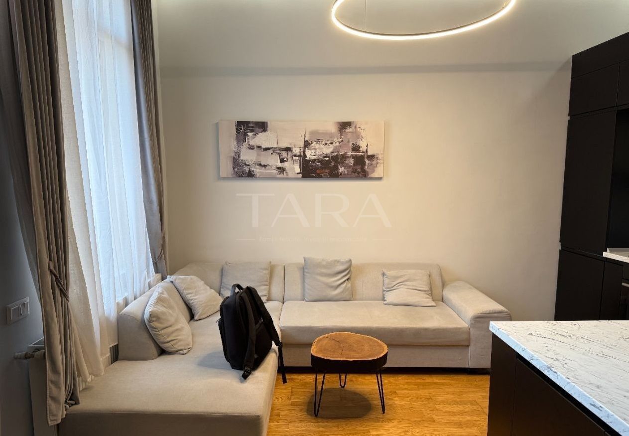 Apartament renovat cu curte comună în zona Piața Mihai Viteazul. - Poză 5