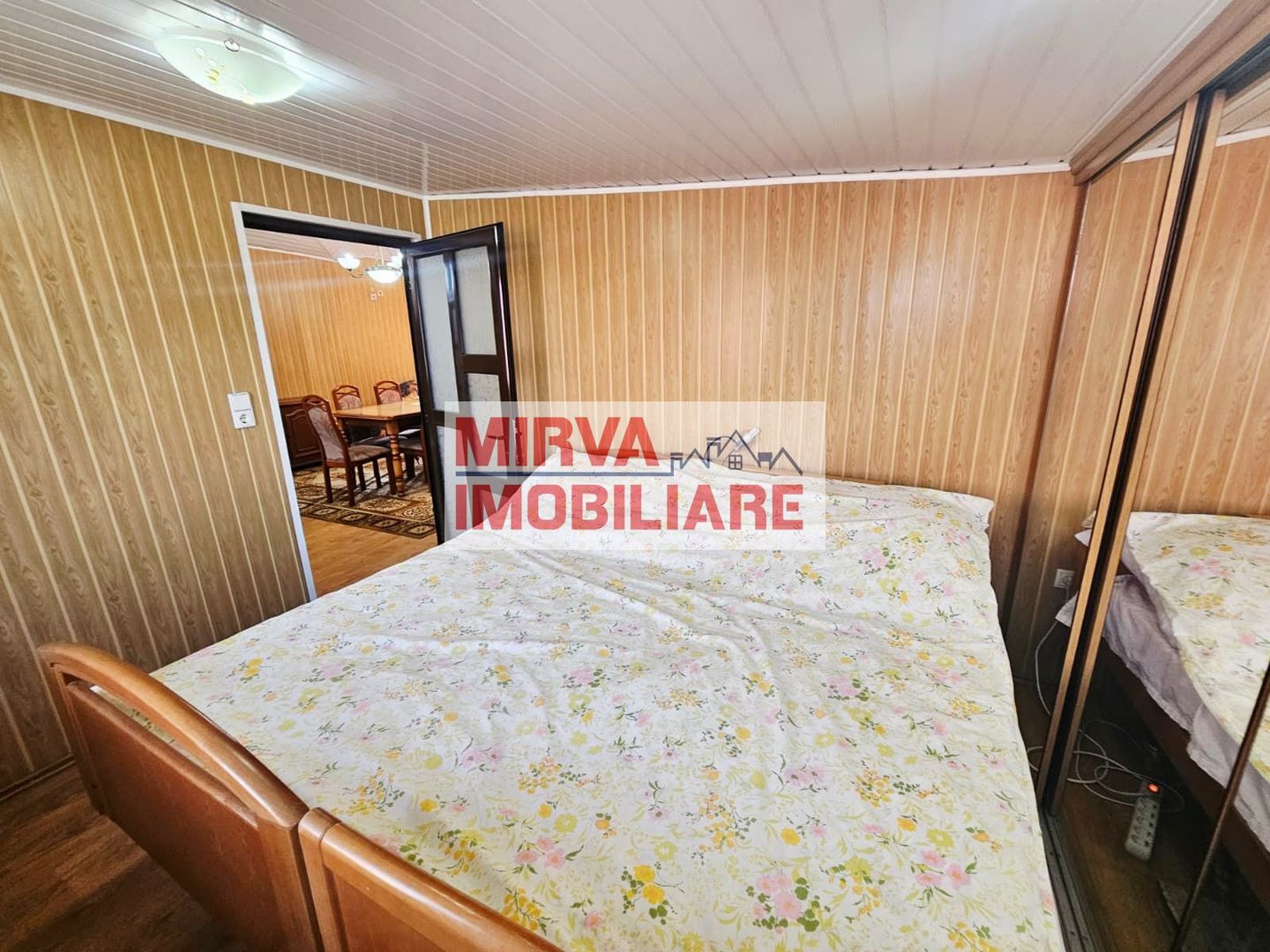 🏡 Casă spațioasă cu 9 camere în Strejnicu – pentru locuință, birouri - Poză 64