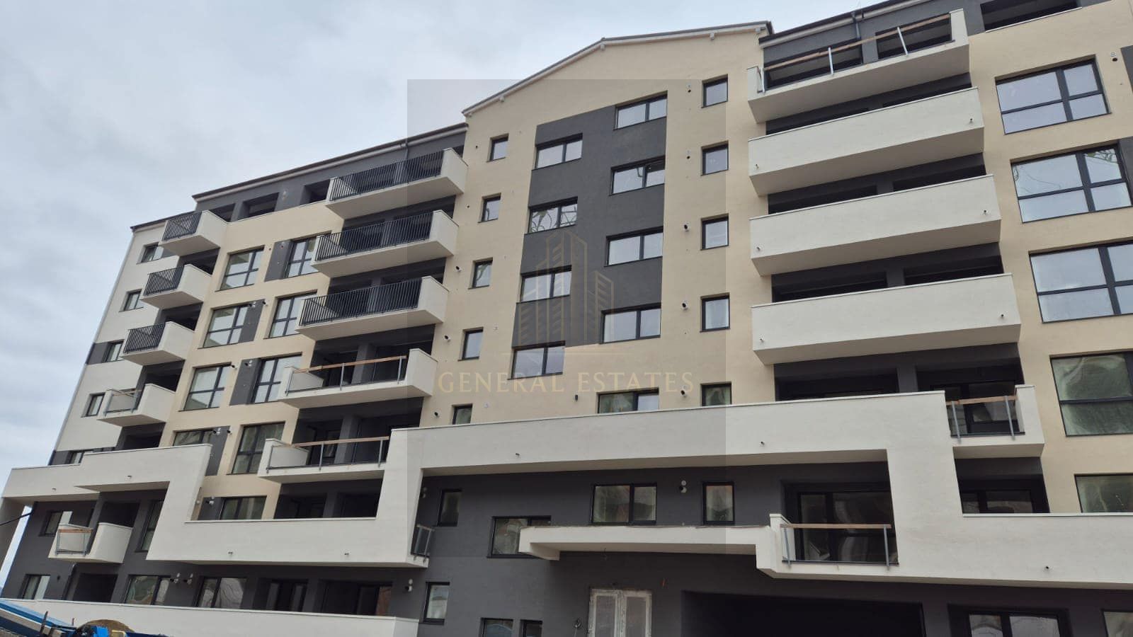 Apartament cu 3 camere, Tractoru, Brasov - Poză 2