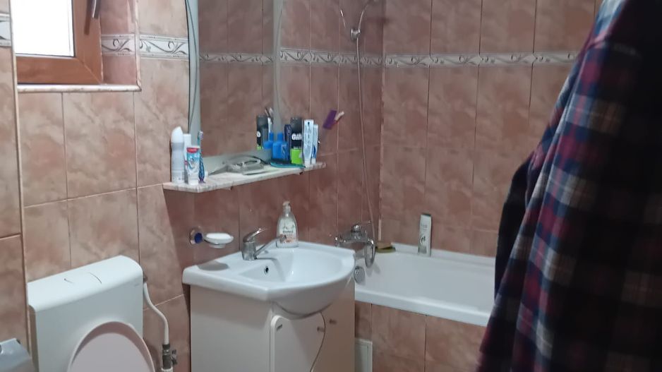 Casă Spațioasă P+1+M, 265 mp Utili, 1000 mp Teren – Toate Utilitățile, Vânători - Poză 15