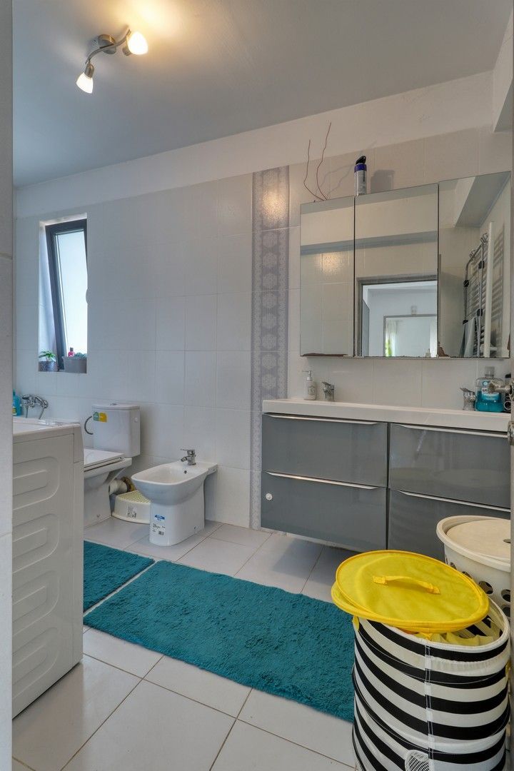 Tunari- Vilă individuală -4 camere si gradina- - Poză 16