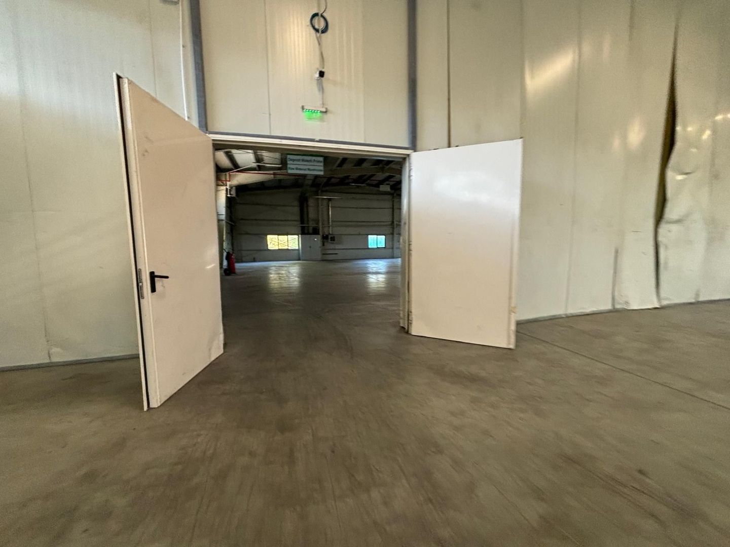 Hala 5000 mp dotata pentru productie si depozitare ISU categoria D - Poză 11