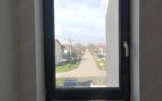 Casa aproape de scoala, gradinita, liceu, 4 camere, asfalt, toate utilitatile - Poză 10