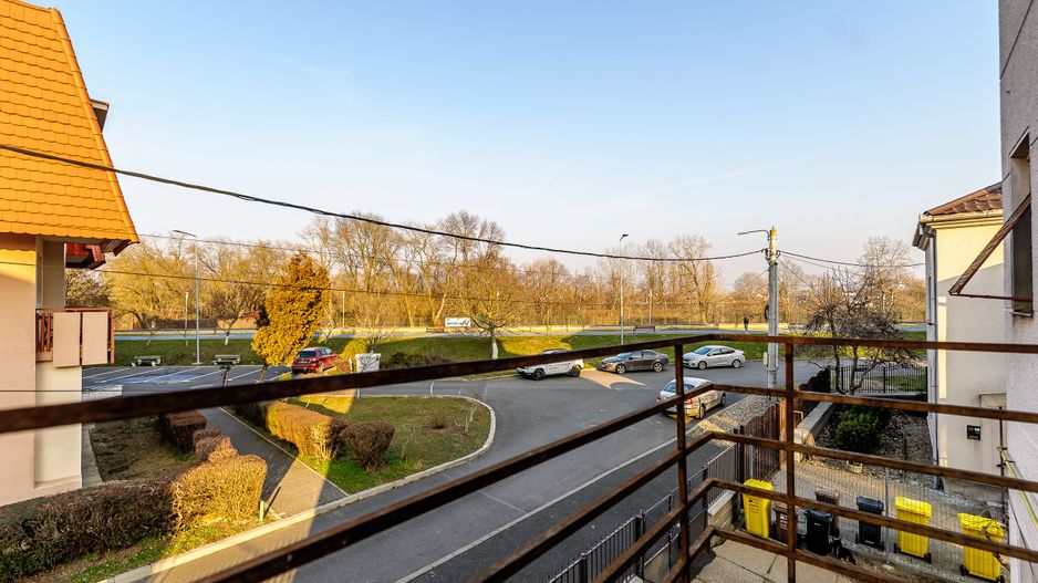 REZERVAT! Proprietate în cea mai exclusivistă zonă a Aradului! - Poză 5