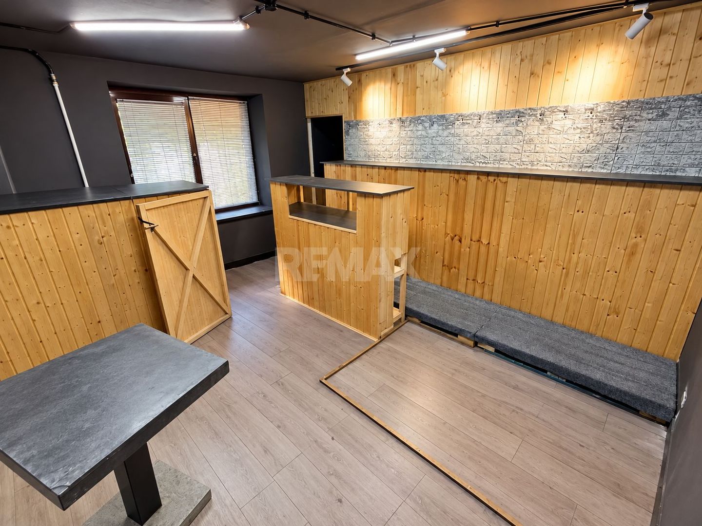 CHIRIE SPAȚIU COMERCIAL | 55 m² | RÎȘCANI | MATEI BASARAB 9/1 - Poză 2