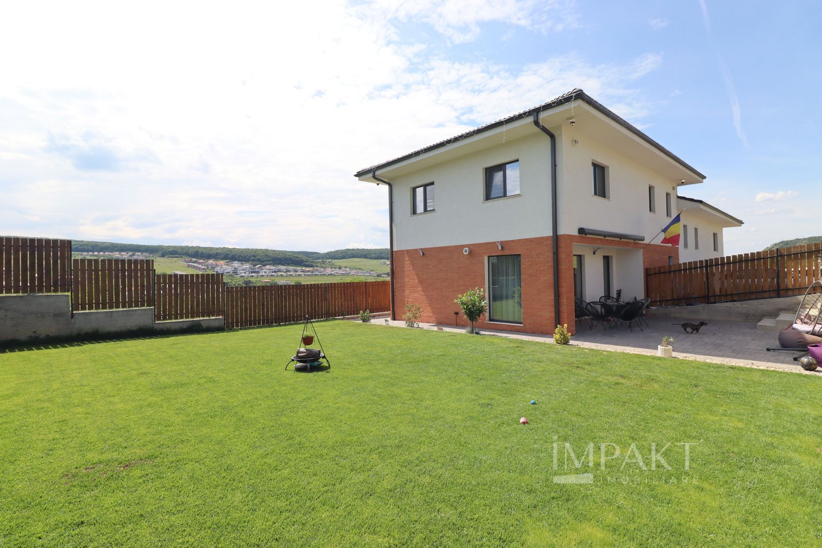 Duplex superb la vanzare, finisat, mobilat, utilat, situat in Chinteni - Poză 1